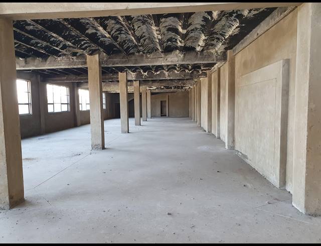 6,000M² WAREHOUSE FOR SALE IN ALBERTON NORTH